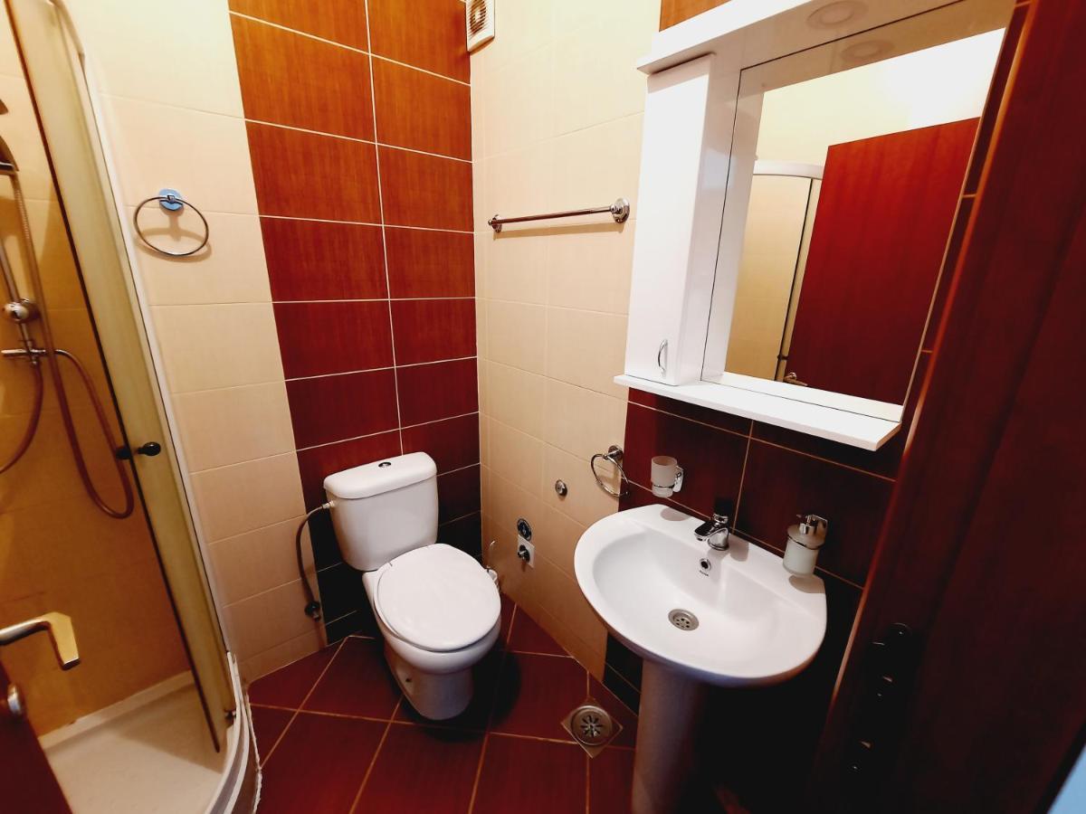 Apartment Centrum - Free Private Parking Novi Sad Exterior foto