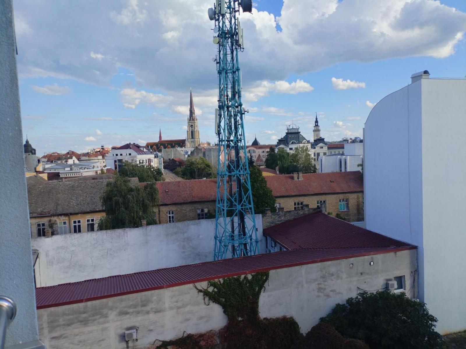 Apartment Centrum - Free Private Parking Novi Sad Exterior foto