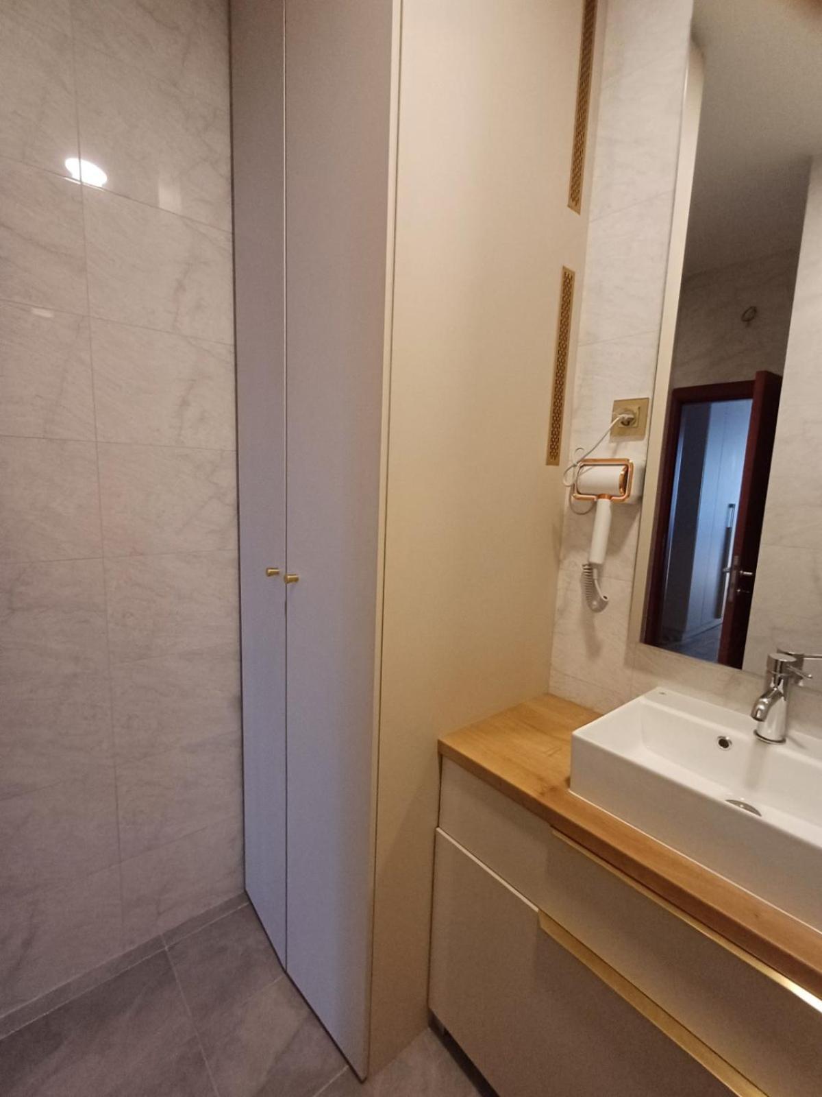 Apartment Centrum - Free Private Parking Novi Sad Exterior foto